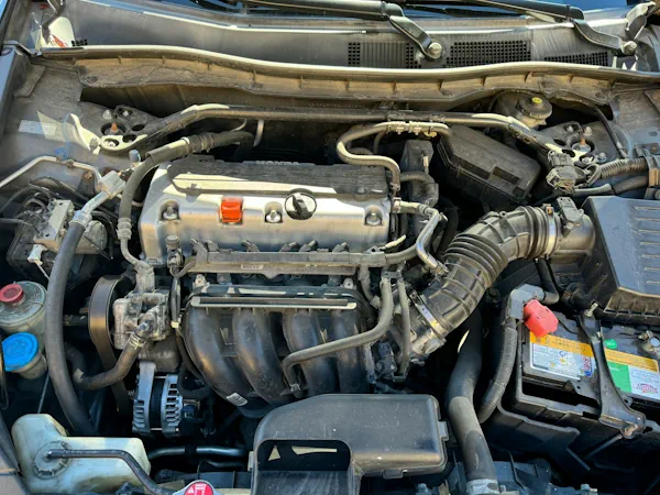 motortér, olajcsere szerepe a megfelelő kenés érdekében